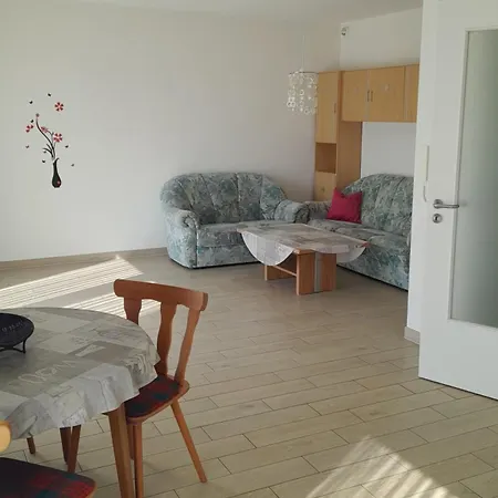 Franzenhof Apartment *